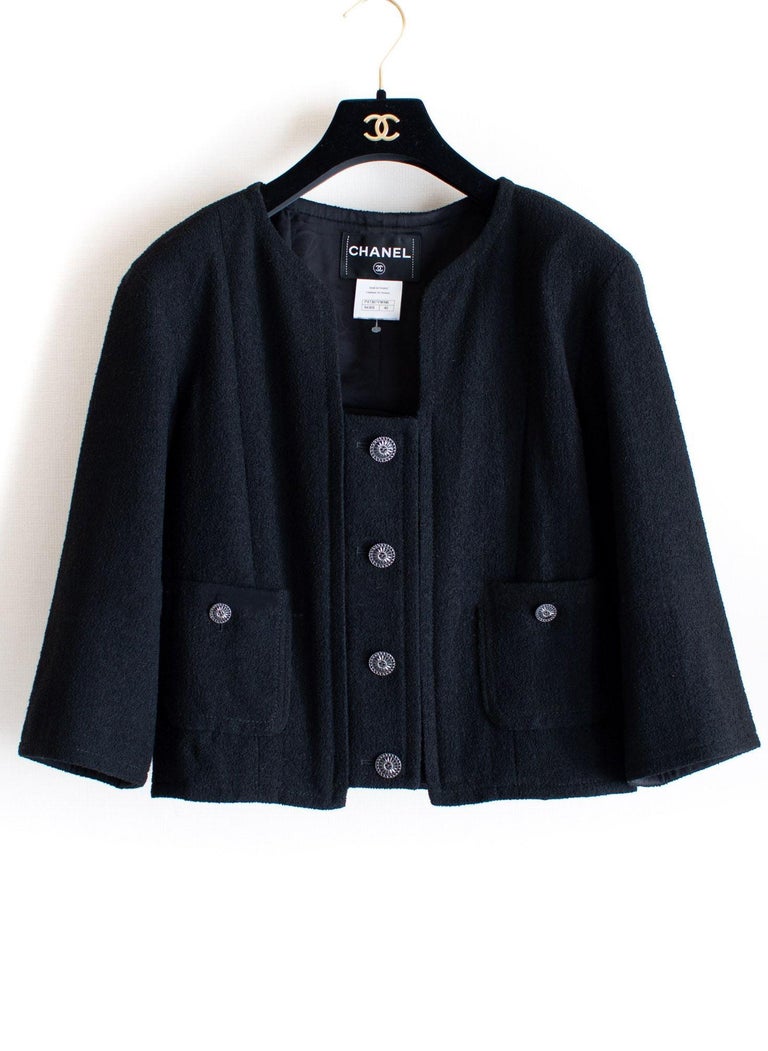 Beige Tweed Jacket + Shorts + Chanel Bag  Tweed fashion, Fashion info,  Fashion inspo outfits