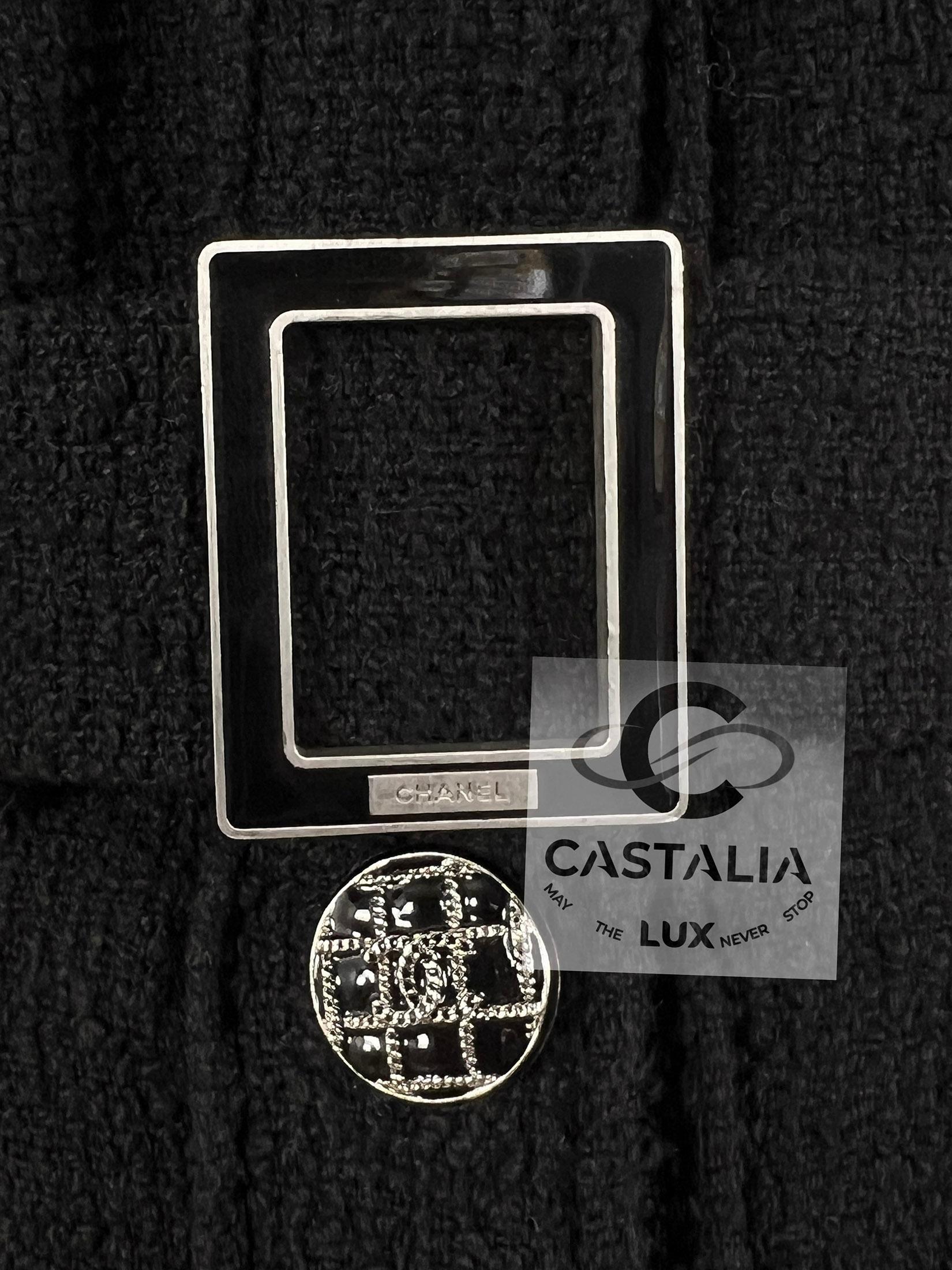 Nero Chanel Paris / Singapore CC Logo Belted Black Tweed Dress 36 FR in vendita