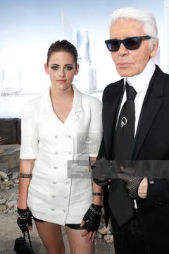 CHANEL Paris / Singapore Iconic Ribbon Tweed Jacket 38 FR