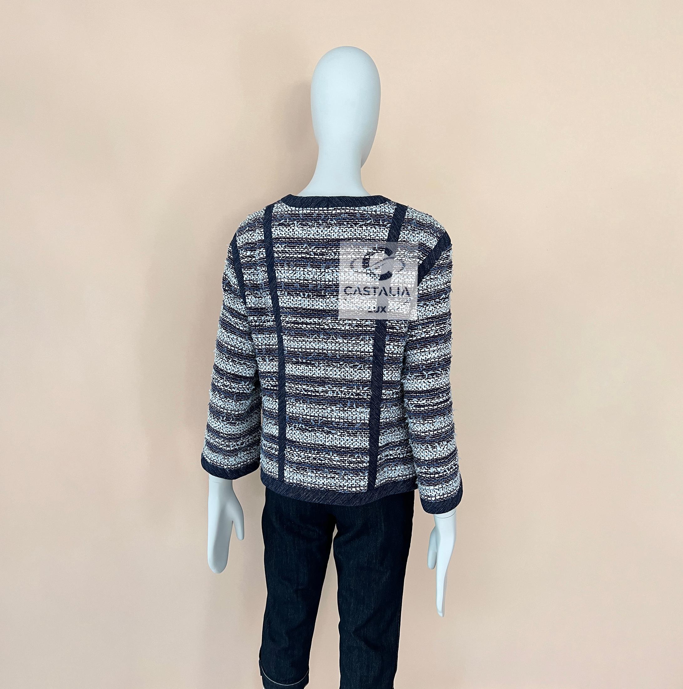 Chanel Paris / Singapour Veste en tweed Lesage 36 FR en vente 7