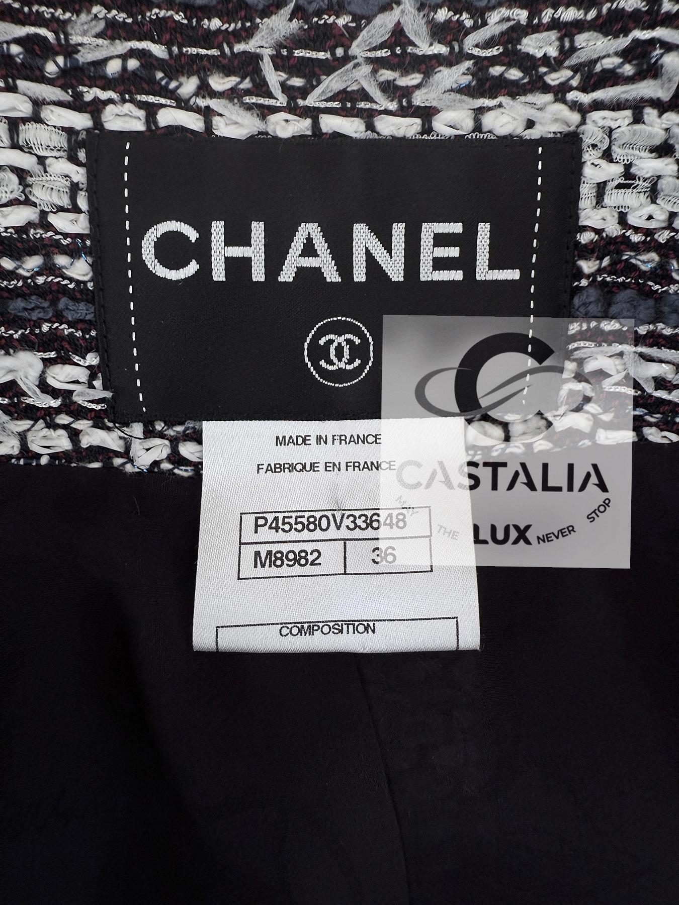 Chanel Paris / Singapour Veste en tweed Lesage 36 FR en vente 10