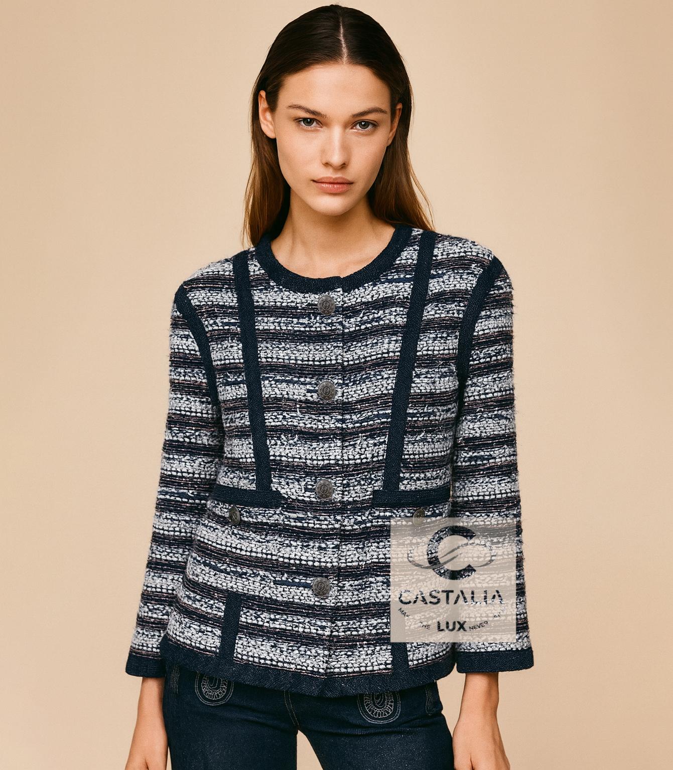 CHANEL Chaqueta de tweed Lesage con ribete vaquero
- París / SINGAPUR Colección Crucero de Karl Lagerfeld\n

~ ¡Pieza icónica, como la que luce la Princesa de Mónaco Carolina! ~

// Talla marca 38 FR / Estado: nunca usado // 

- Tejido en los