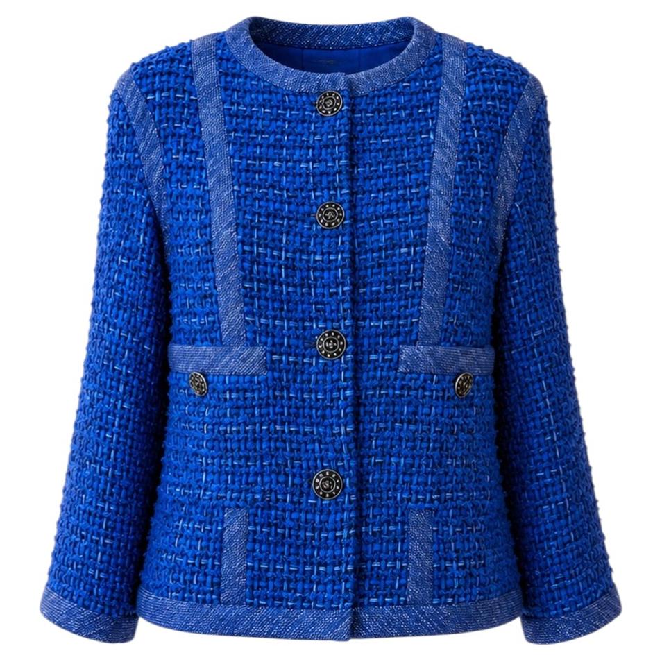 CHANEL Paris / Singapore Royal Blue Lesage Tweed Jacket 40 FR For Sale