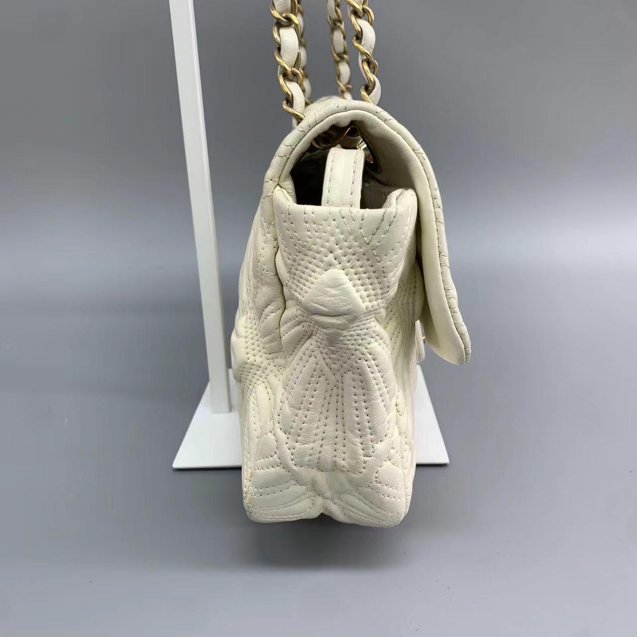 Chanel Paris-Venice Ca D‚ÄôOro Seashell 3D Embroidered Flap Bag Large Off White 1
