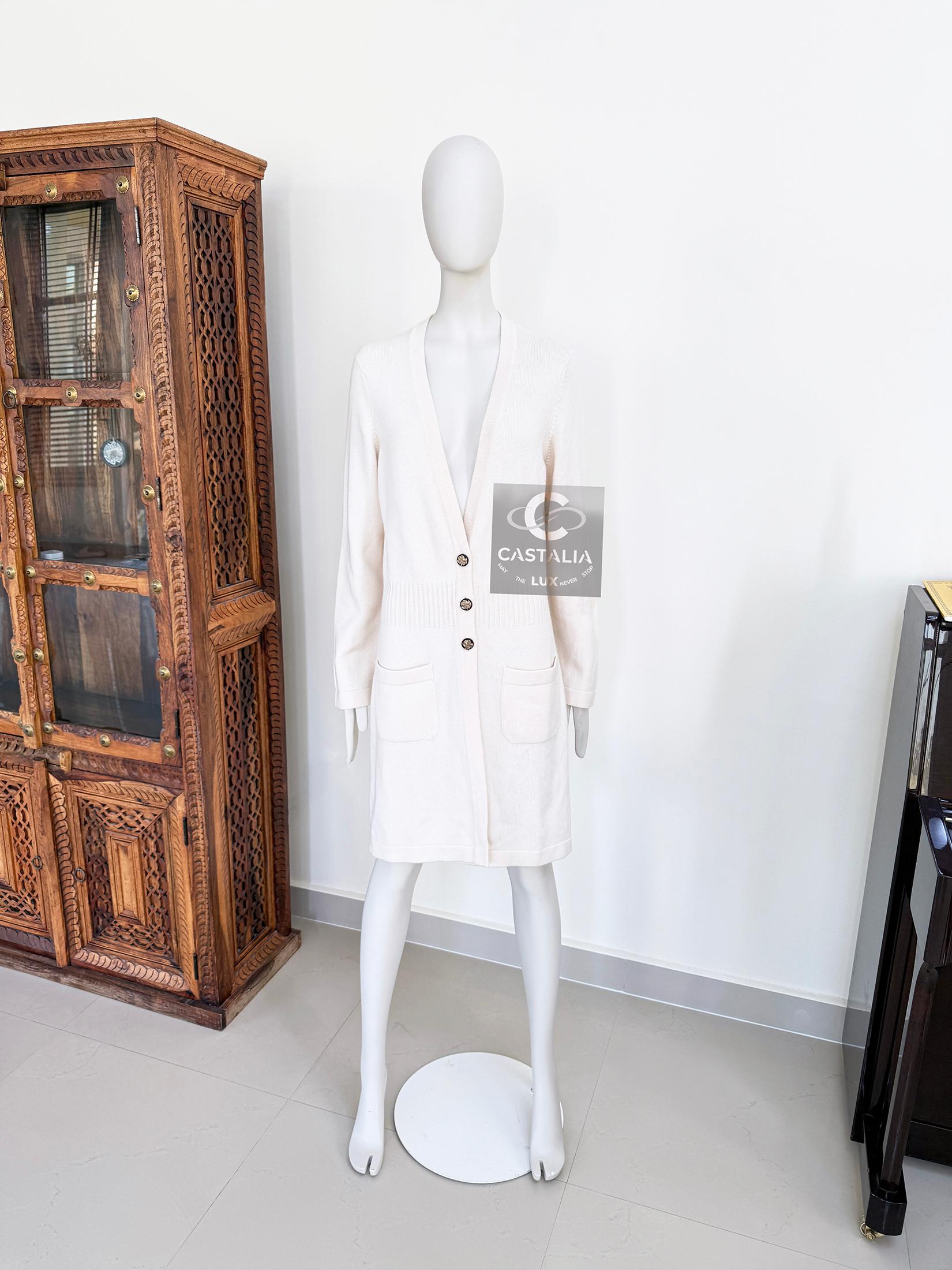 Chanel Paris / Venice Cardigan en cachemire Elegance 44 FR en vente 1