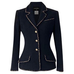 CHANEL Paris / Venice Iconic Black Tweed Jacket 34 FR