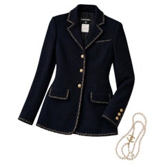 CHANEL Paris / VENICE Iconic Black Tweed Jacket 38 FR