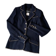 CHANEL Paris / Venice Iconic Navy CC Buttons Tweed Jacket 40 FR