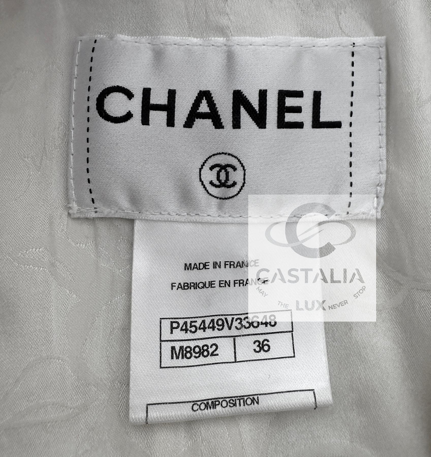 Chanel Paris / Venice Legendary Ecru Tweed Jacket 36 FR en vente 6