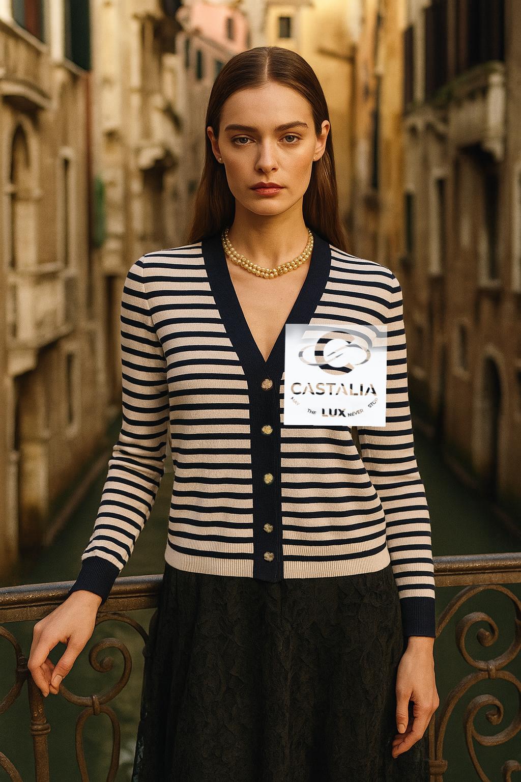 Cardigan a righe marittime di Chanel Paris / Venice Rare  38 FR In condizioni ottime in vendita a Dubai, AE