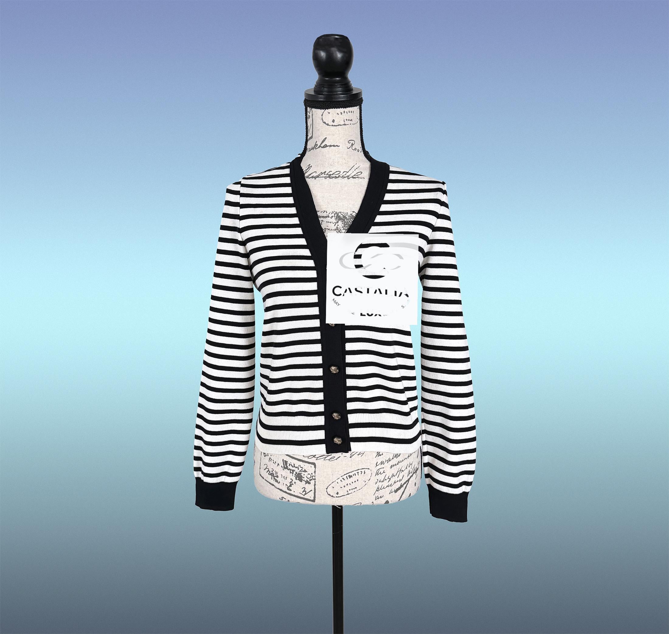 da uomo o donna Cardigan a righe marittime di Chanel Paris / Venice Rare  38 FR in vendita
