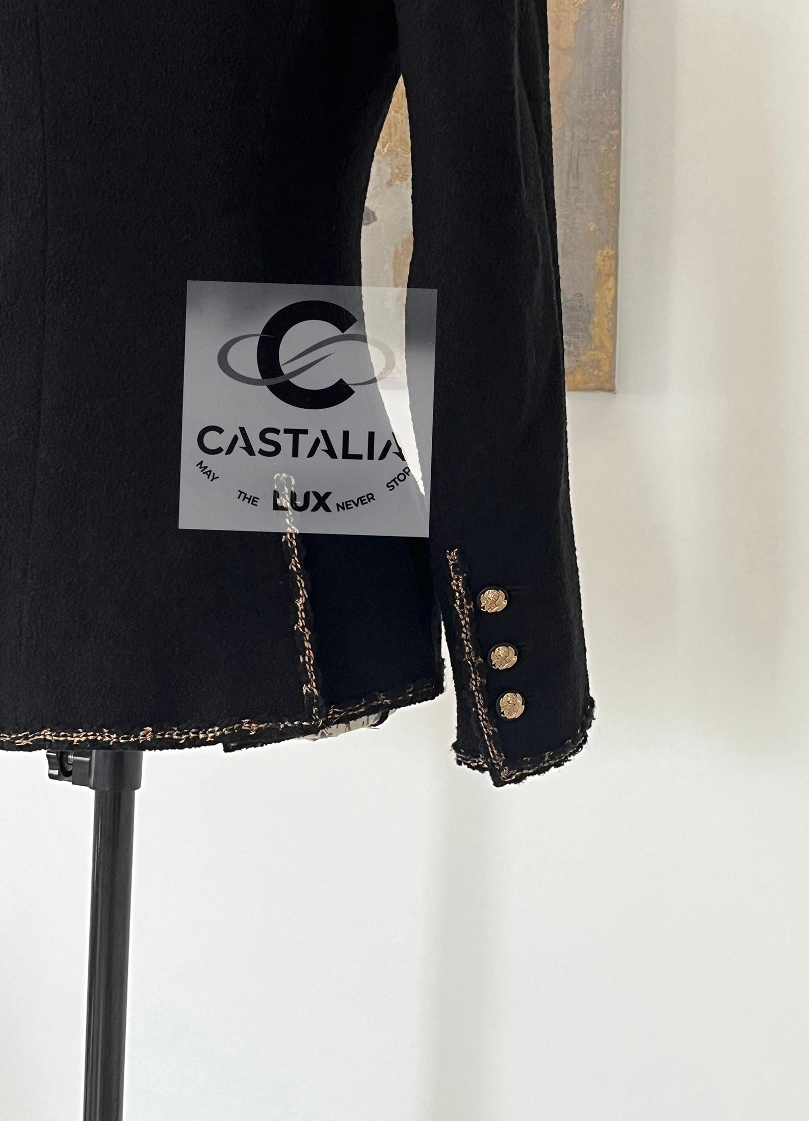 Chanel Paris / VENICE Statement Black Tweed Jacket 38 FR For Sale 6