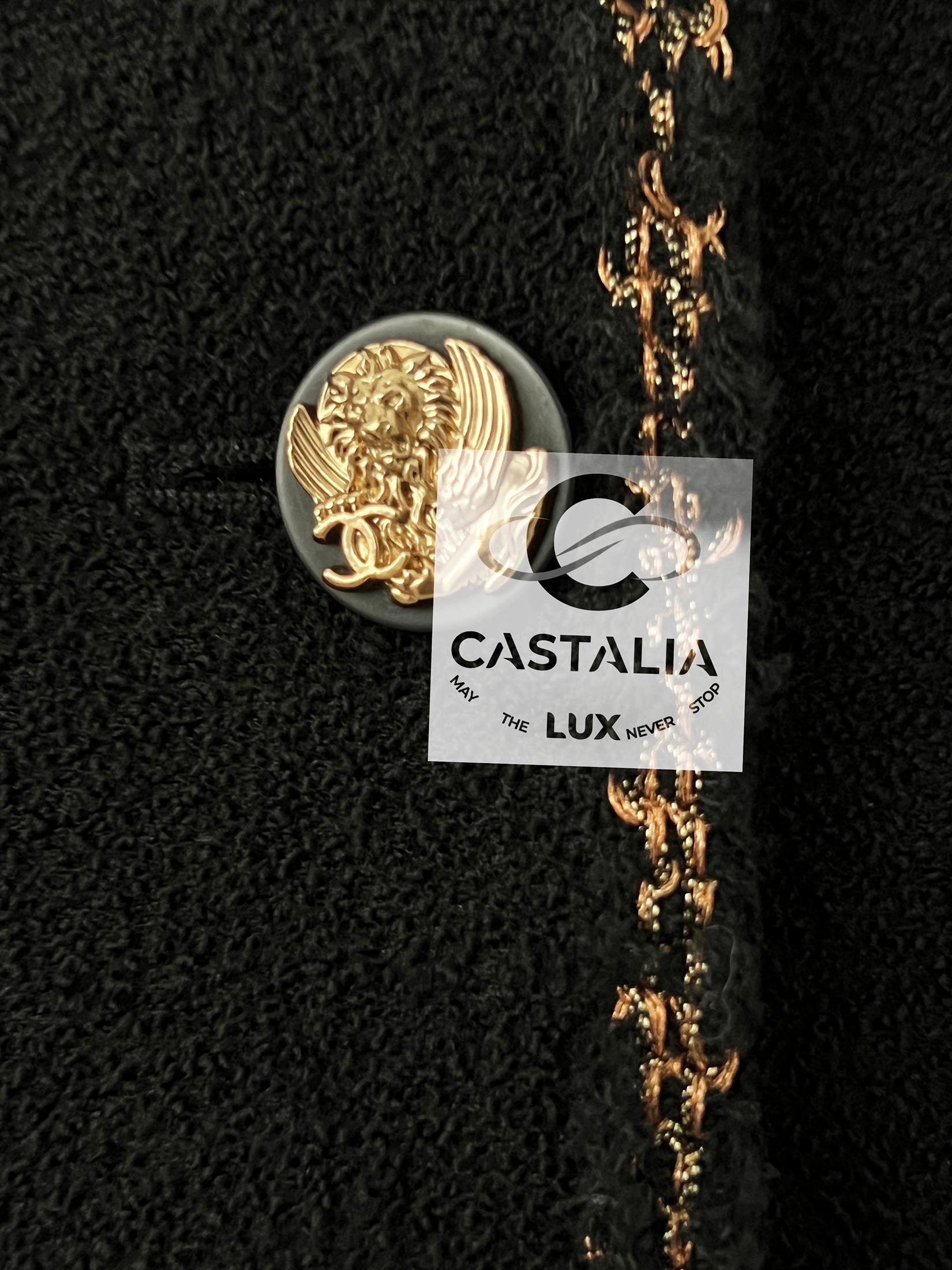 Chanel Paris / VENICE Statement Black Tweed Jacket 38 FR For Sale 9