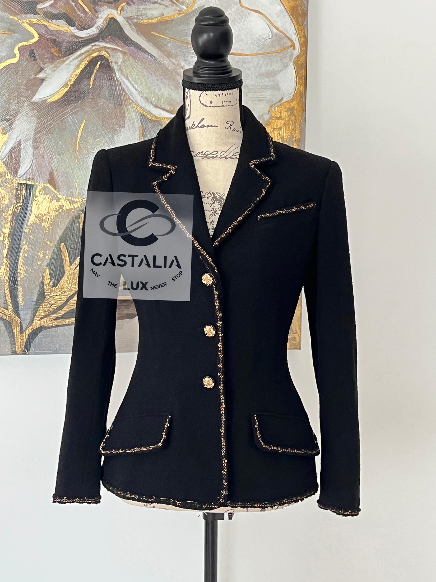 Chanel Paris / VENICE Statement Black Tweed Jacket 38 FR For Sale 1