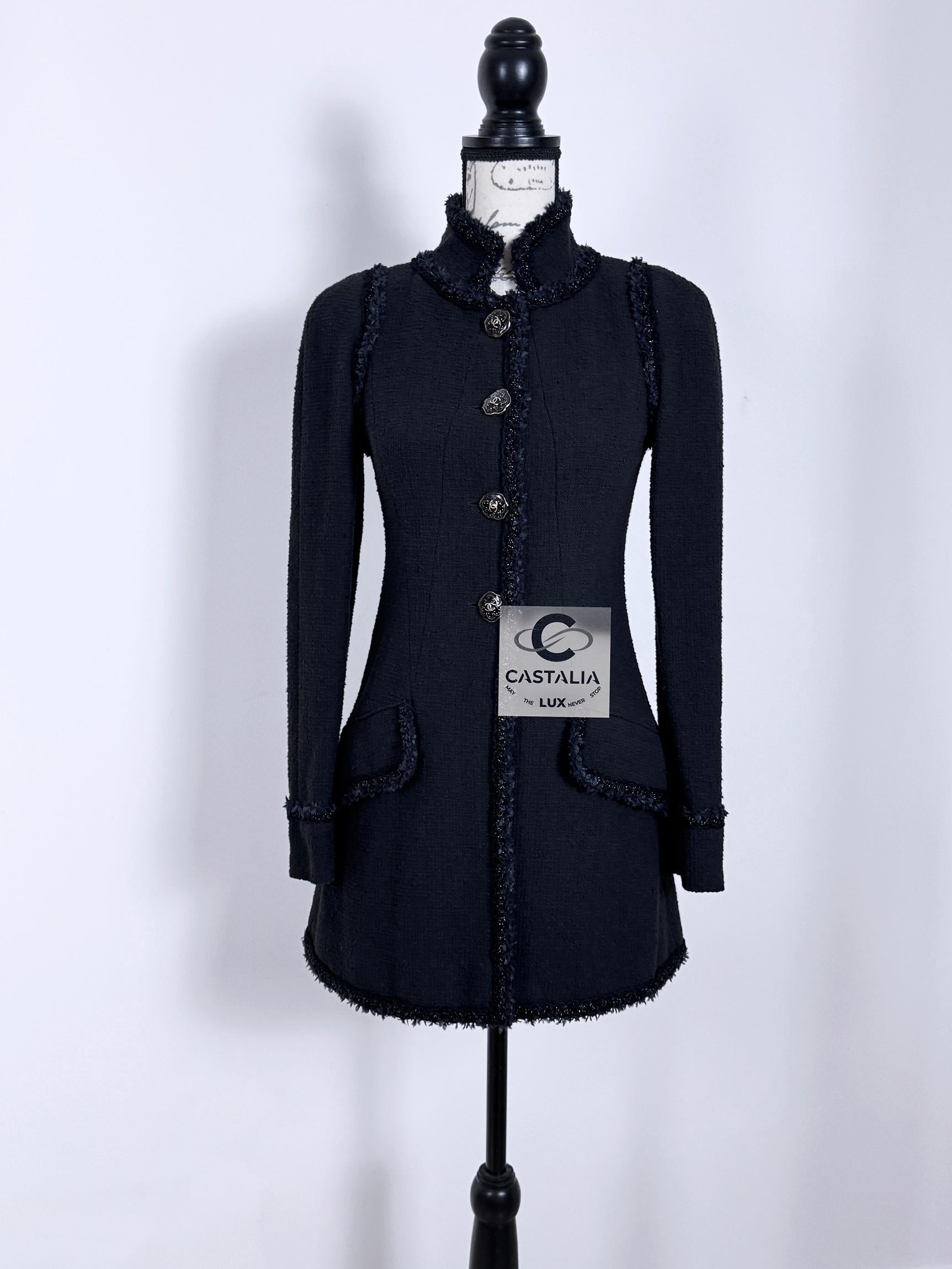 Chanel París / Versalles Barroco Reverie Chaqueta de tweed negro 40 FR en venta 3