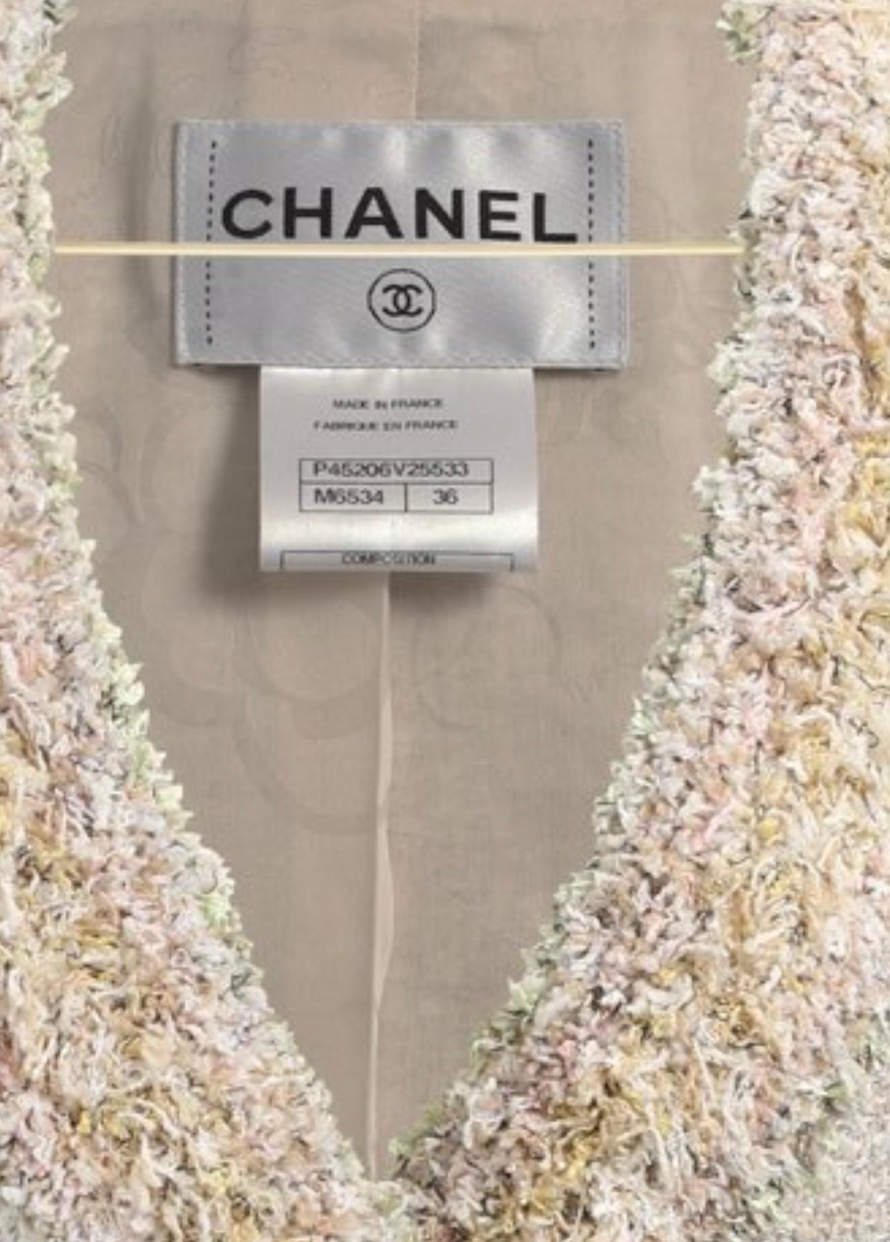 Chanel Paris / Versailles Tweed Ensemble 36 FR For Sale 11