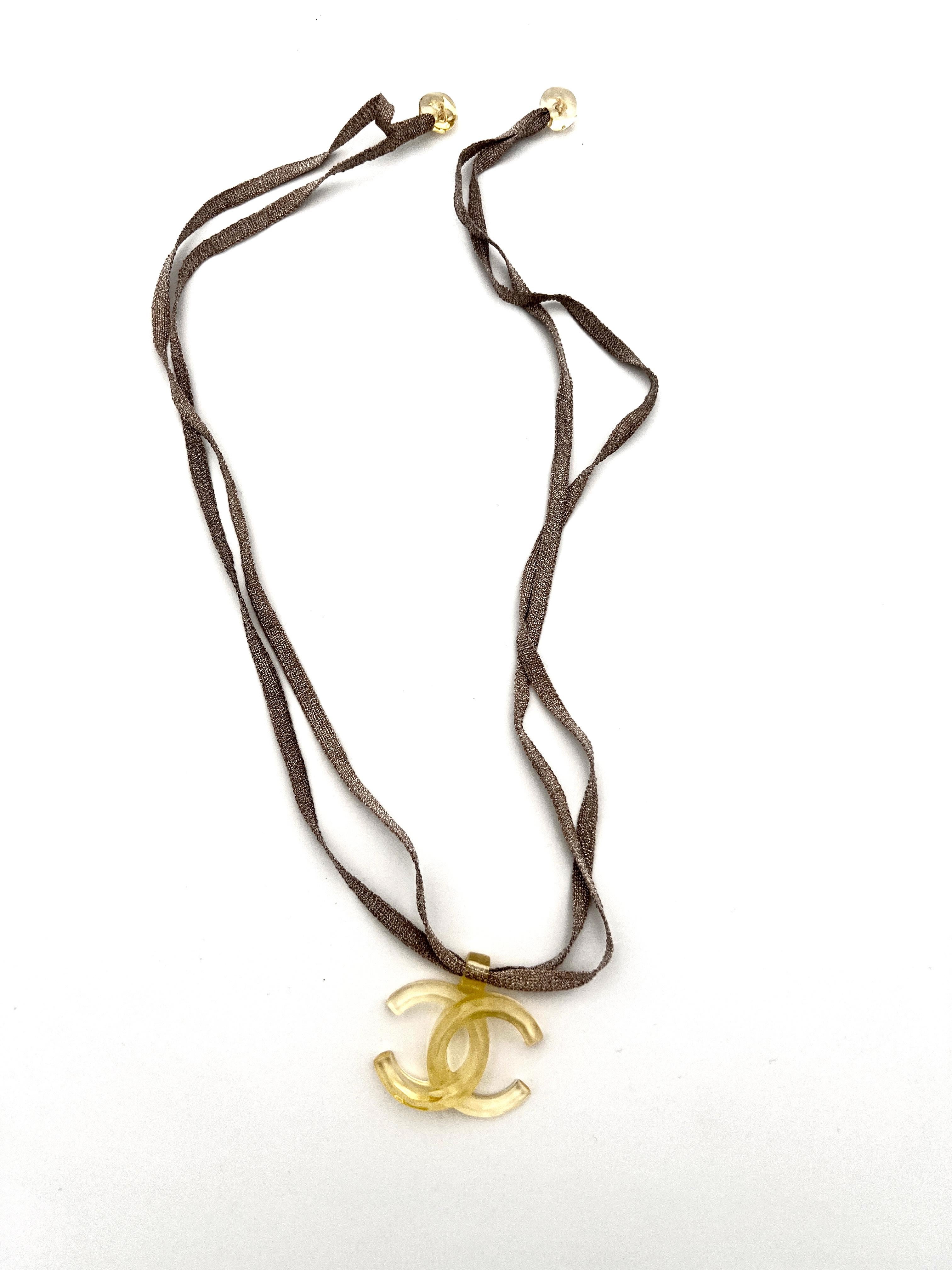 Collana Chanel ParisFall 2002 CC in vendita 3