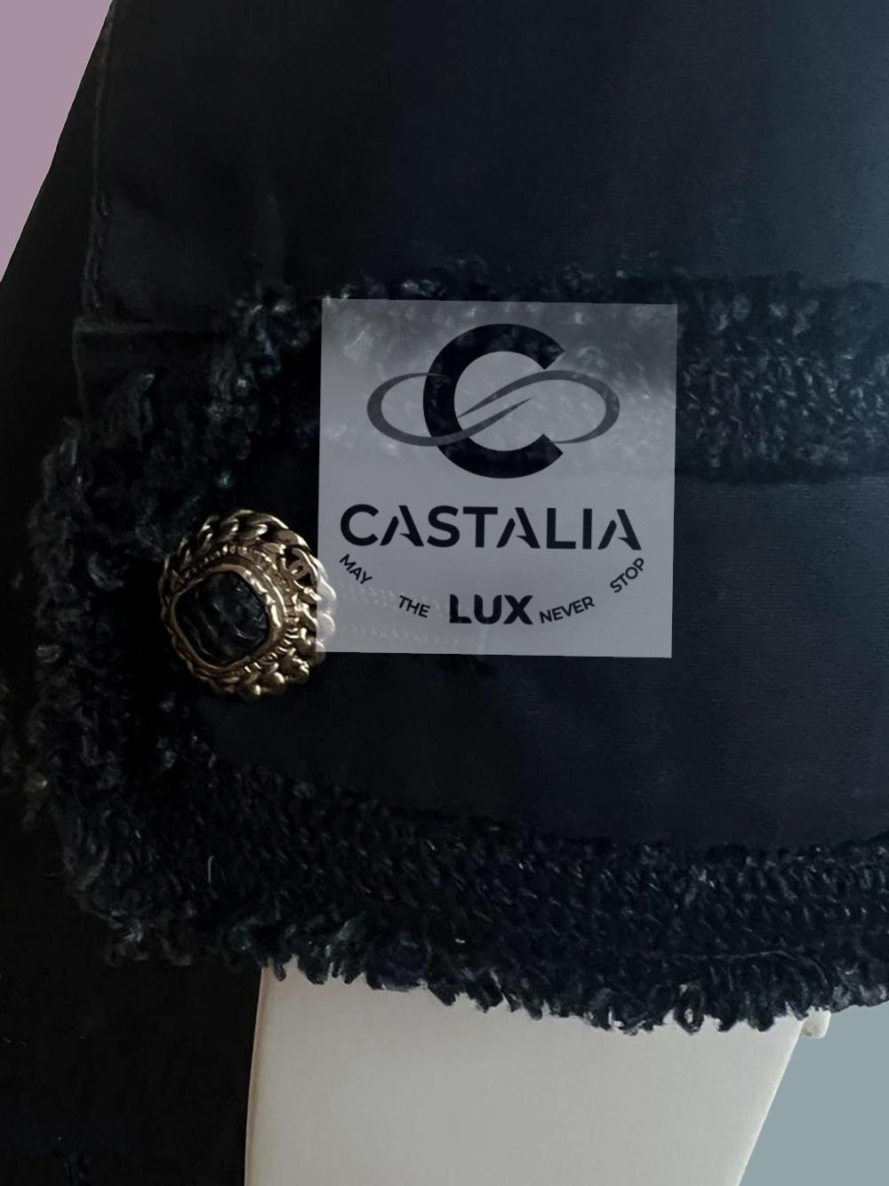 Chanel Trench noir Pastoral avec boutons CC Gripoix 34 FR en vente 6