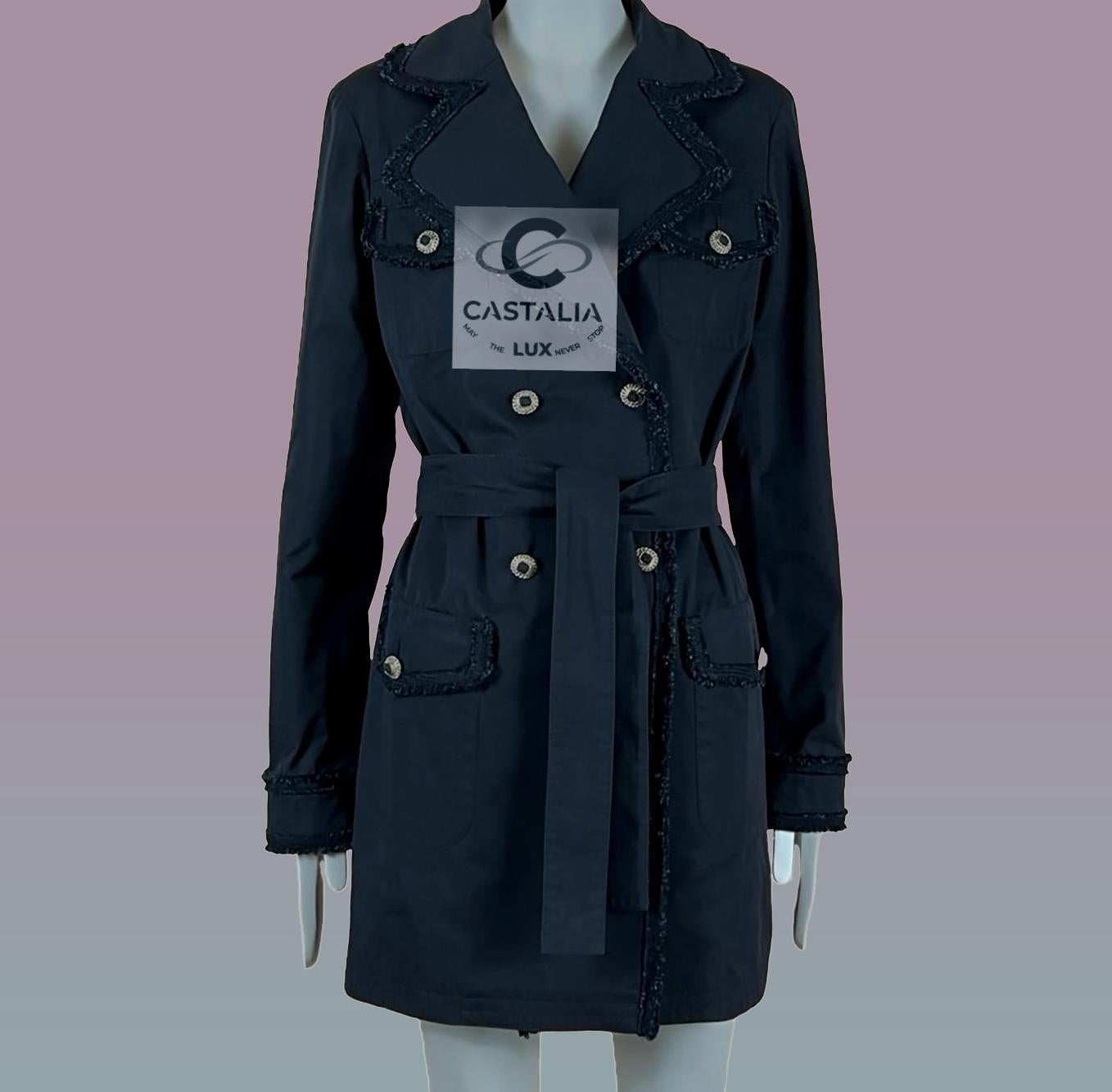 Chanel Trench noir Pastoral avec boutons CC Gripoix 34 FR en vente 2