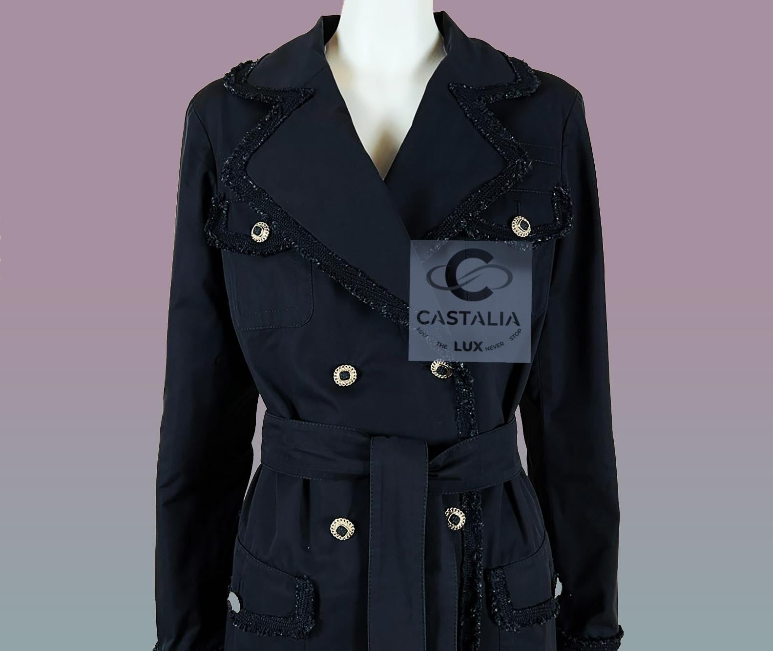 Chanel Trench noir Pastoral avec boutons CC Gripoix 34 FR en vente 3