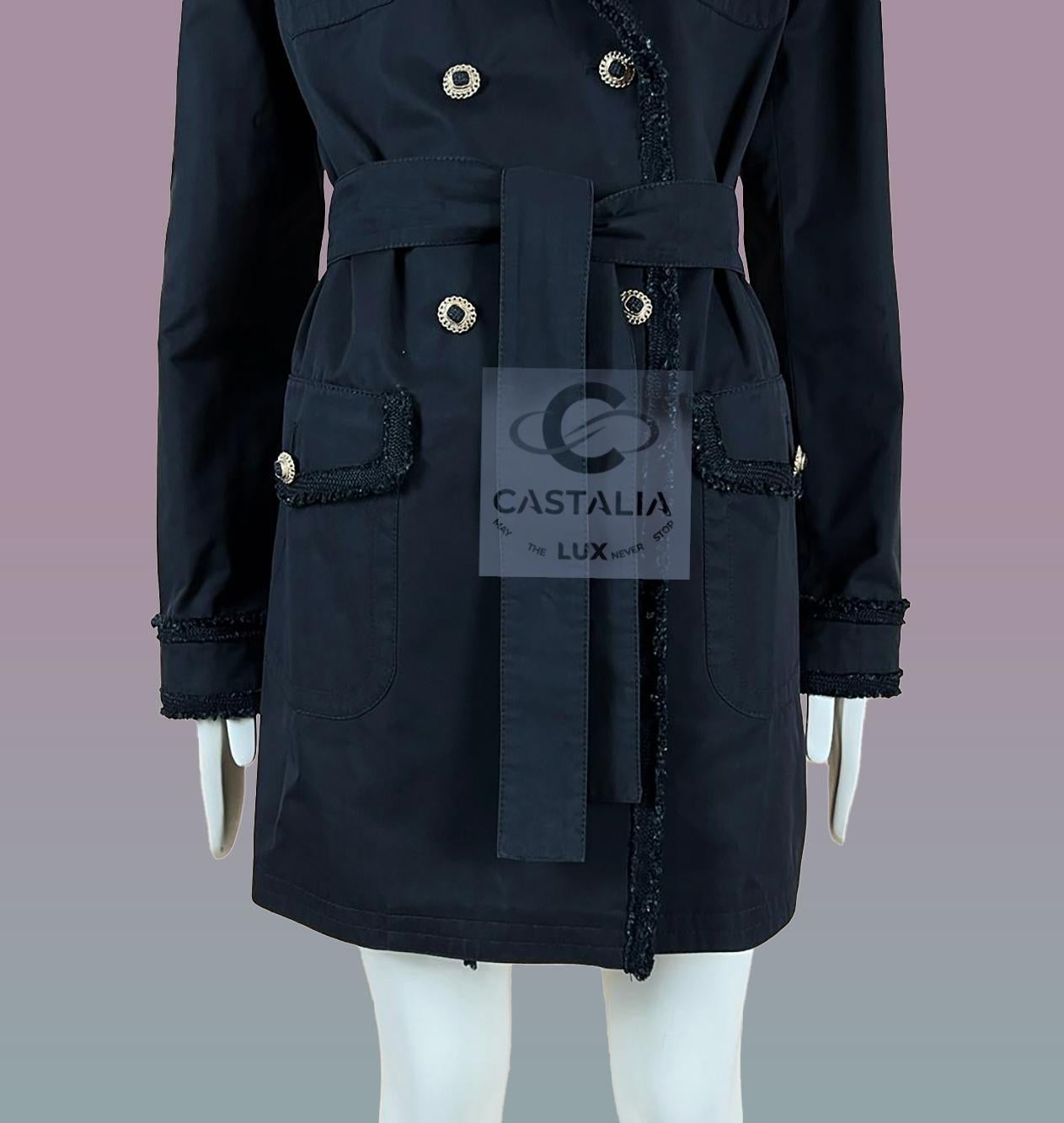 Chanel Trench noir Pastoral avec boutons CC Gripoix 34 FR en vente 3