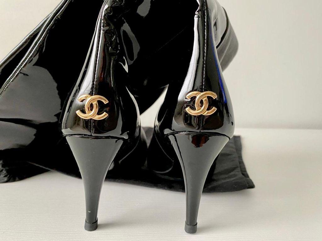 Chanel Patent and Lambskin Leather Heel Boots Size 37 In Good Condition For Sale In New York, NY