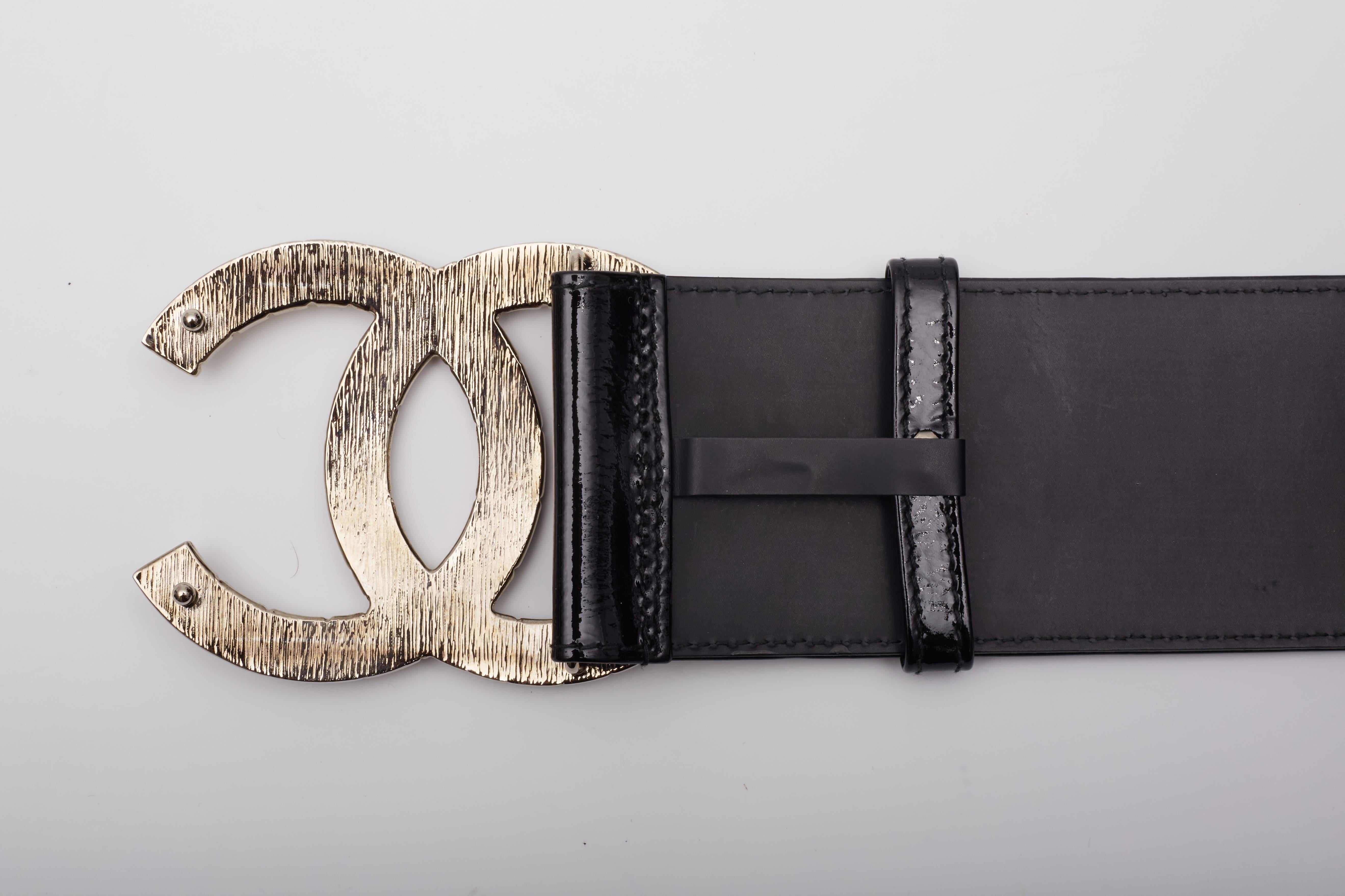 Chanel Patent Black Calfskin CC Wide Belt (85/34) For Sale 1