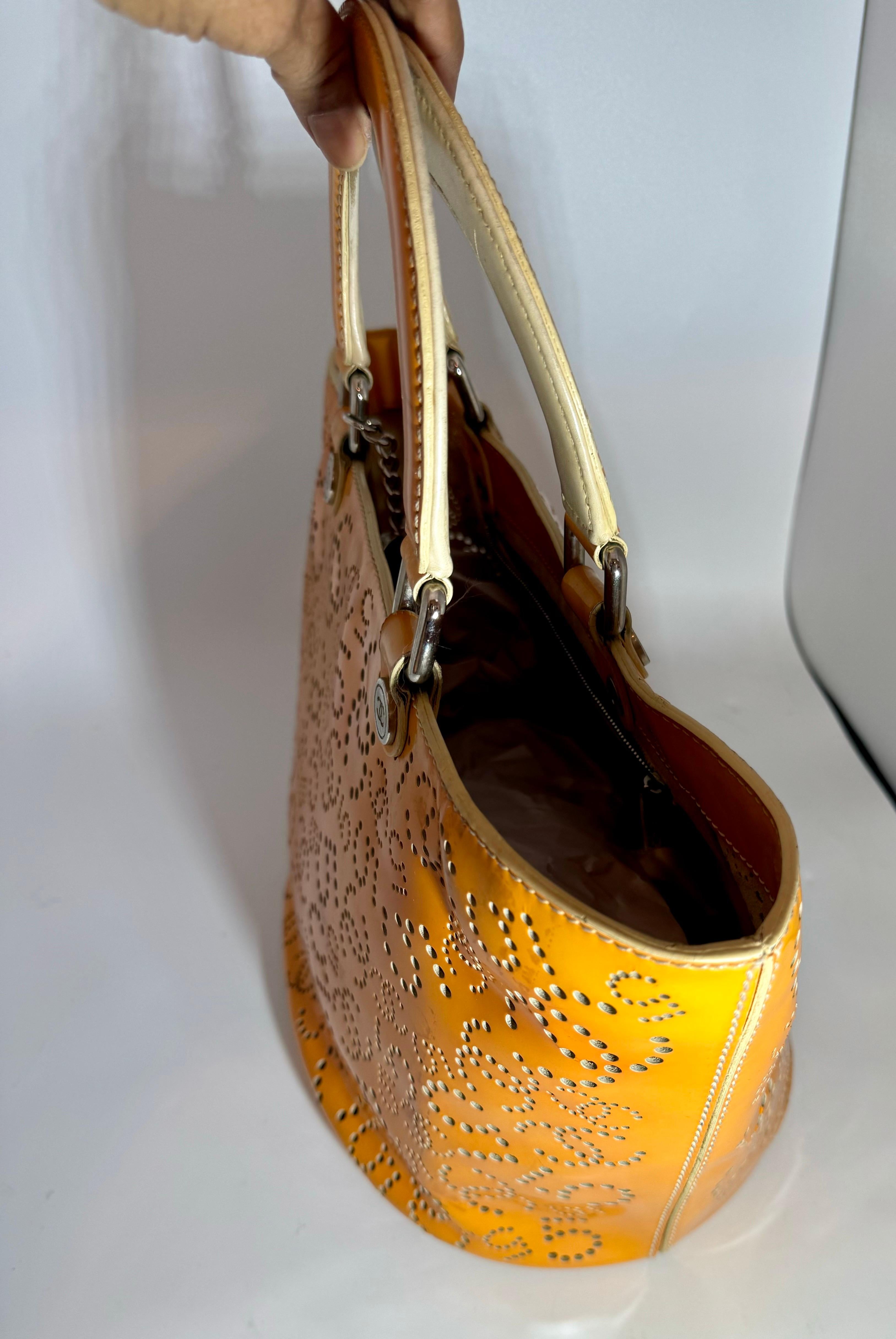 Chanel Patent CC Perforated Tote Bag ,  Vintage Orange Beach Bag For Sale 1
