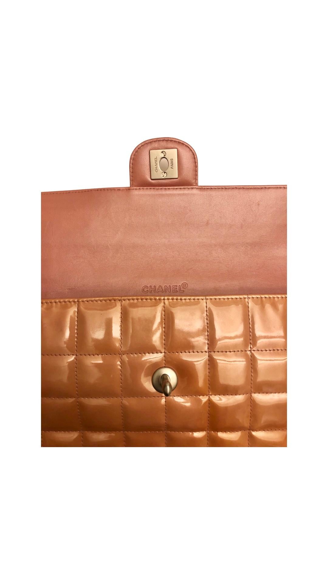Chanel Patent Chocolate Bar Flap Shoulder Bag  In Excellent Condition For Sale In Sheung Wan, HK