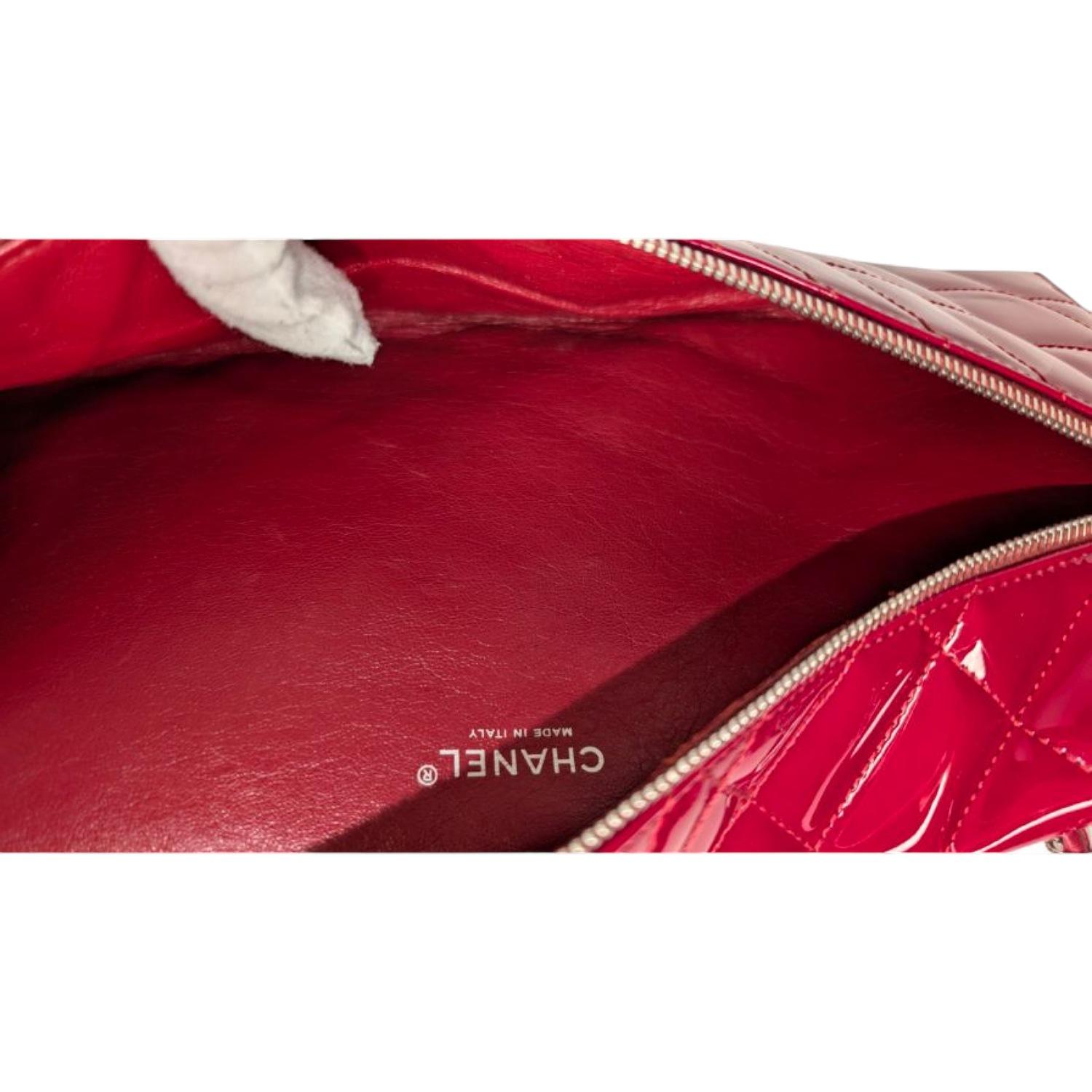 Women's Chanel Patent Geometric Quilted Kaleidoscope Clutch For Sale