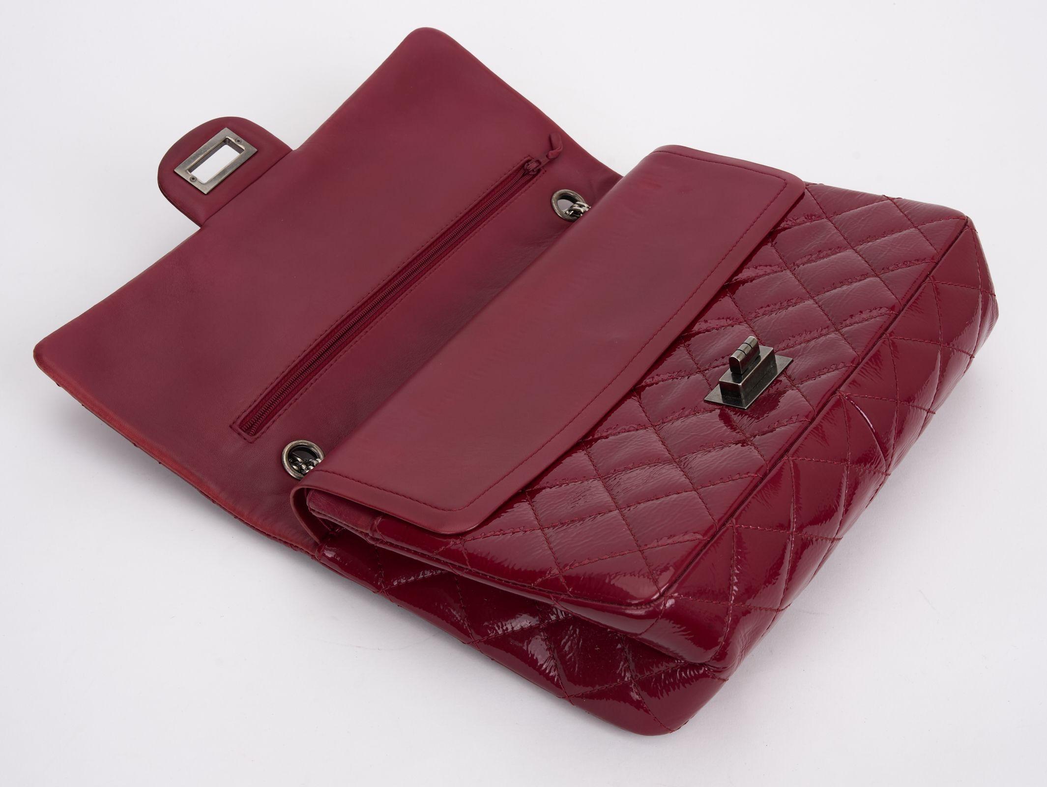 Chanel Patent Leather 2.55 Jumbo Reissue For Sale 1