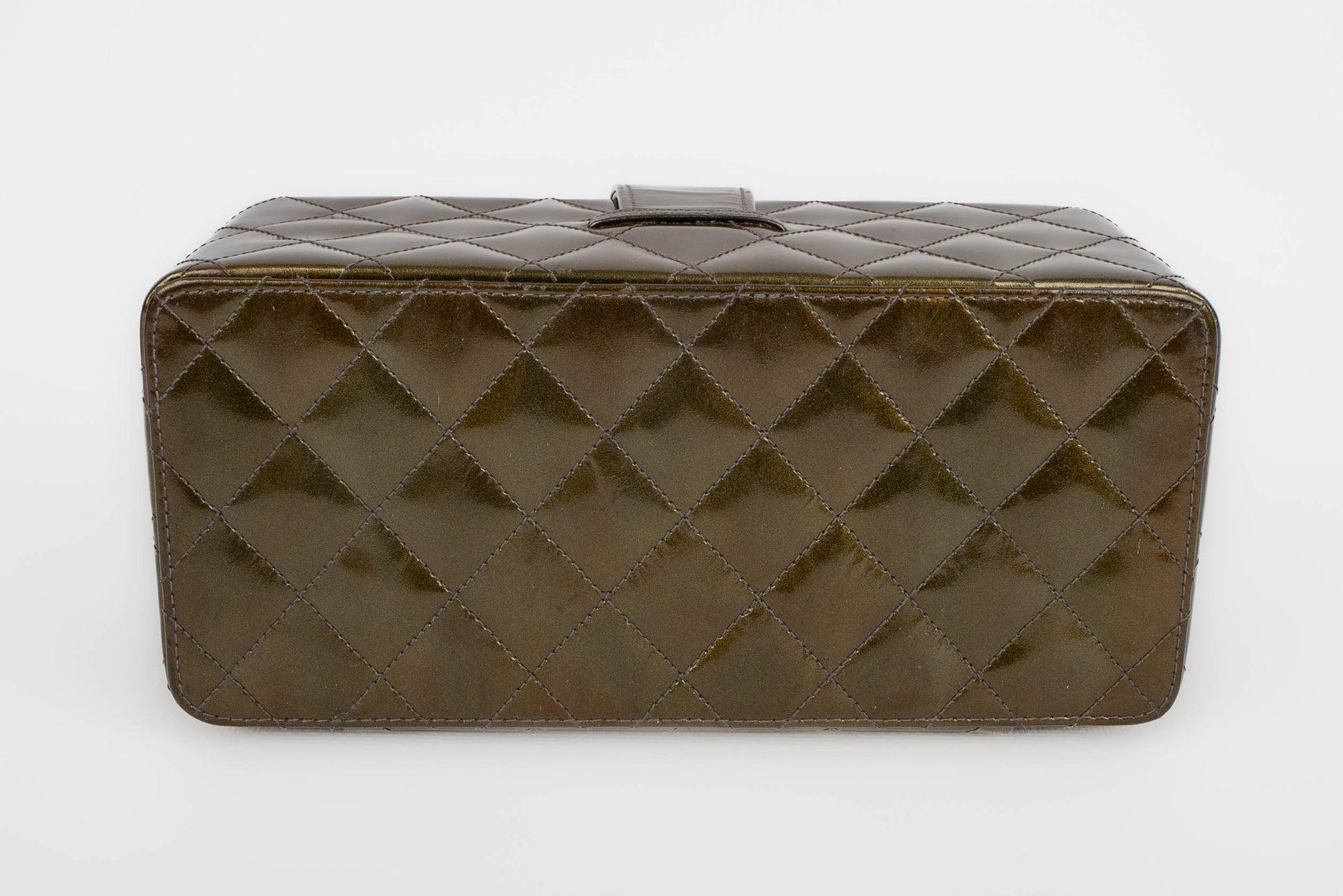 Women's Chanel Quilted Patent Leather Bag, 1994-1996 For Sale