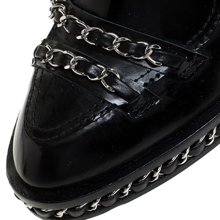 Chanel Patent Leather Heel Chain Boots in Black size 38C – Chicago  Consignment