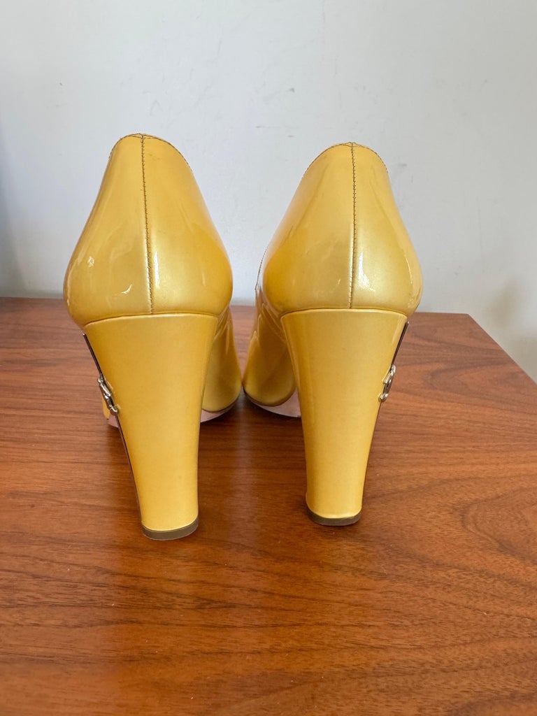CHANEL イエロー オープントゥパンプス 36 CHANEL イエロー オープントゥパンプス 36