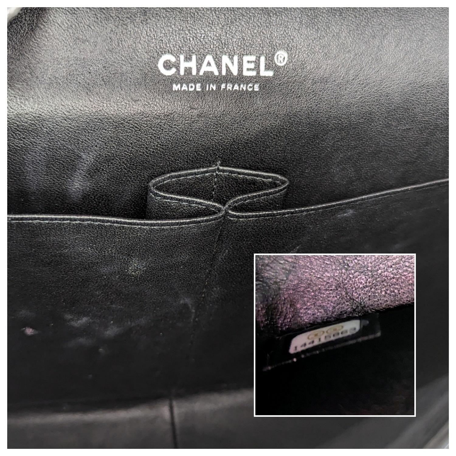 Chanel Patent Quilted Maxi Classic Double Flap Black en vente 3