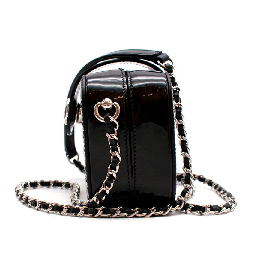 Women's or Men's Chanel Patent Silver Glitter Fall '17 Camera Bag