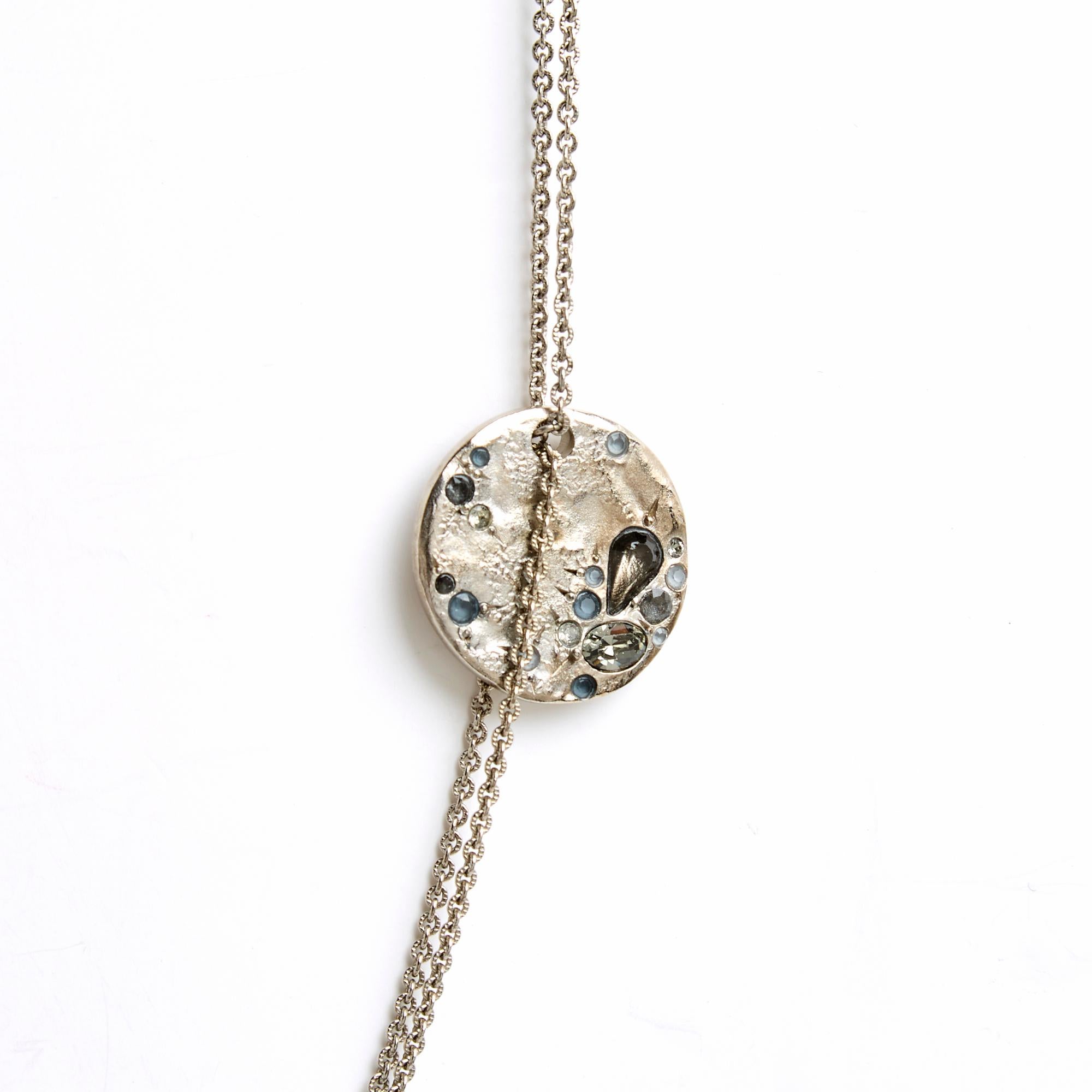 Chanel PE16 Collier Sautoir SS16 Monete d'argento CC Collana a filo In condizioni buone in vendita a PARIS, FR