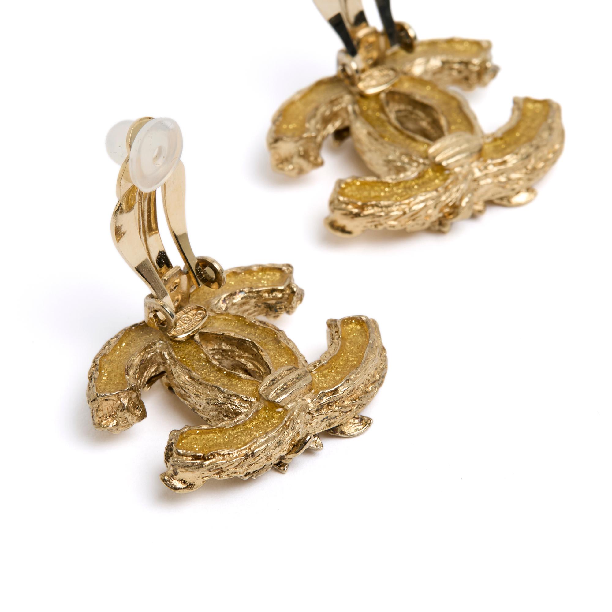 Women's Chanel PE2011 Boucles d'oreille Clips CC Golden floral maxi clip on CC earrings