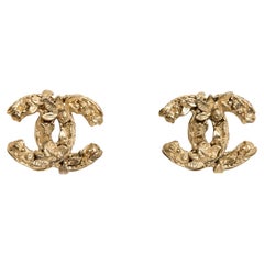 Chanel PE2011 Boucles d'oreille Clips CC Golden floral maxi clip on CC earrings