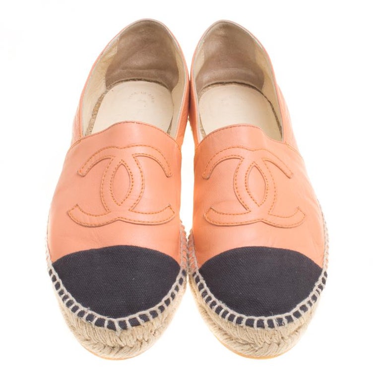 Chanel Peach/Black Leather and Canvas CC Espadrilles Size 39 at 1stDibs