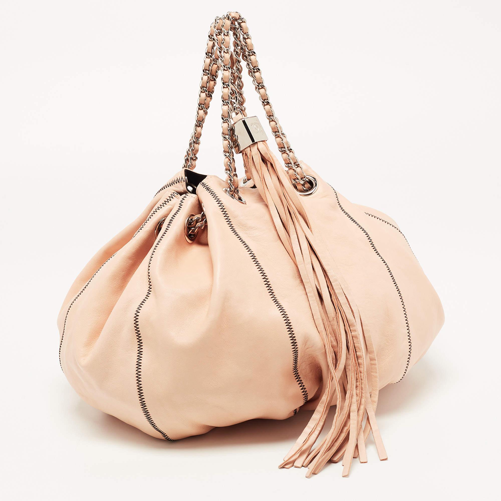 Chanel Peach/Black Leather Reversible Drawstring Tassel Bag In Good Condition In Dubai, Al Qouz 2