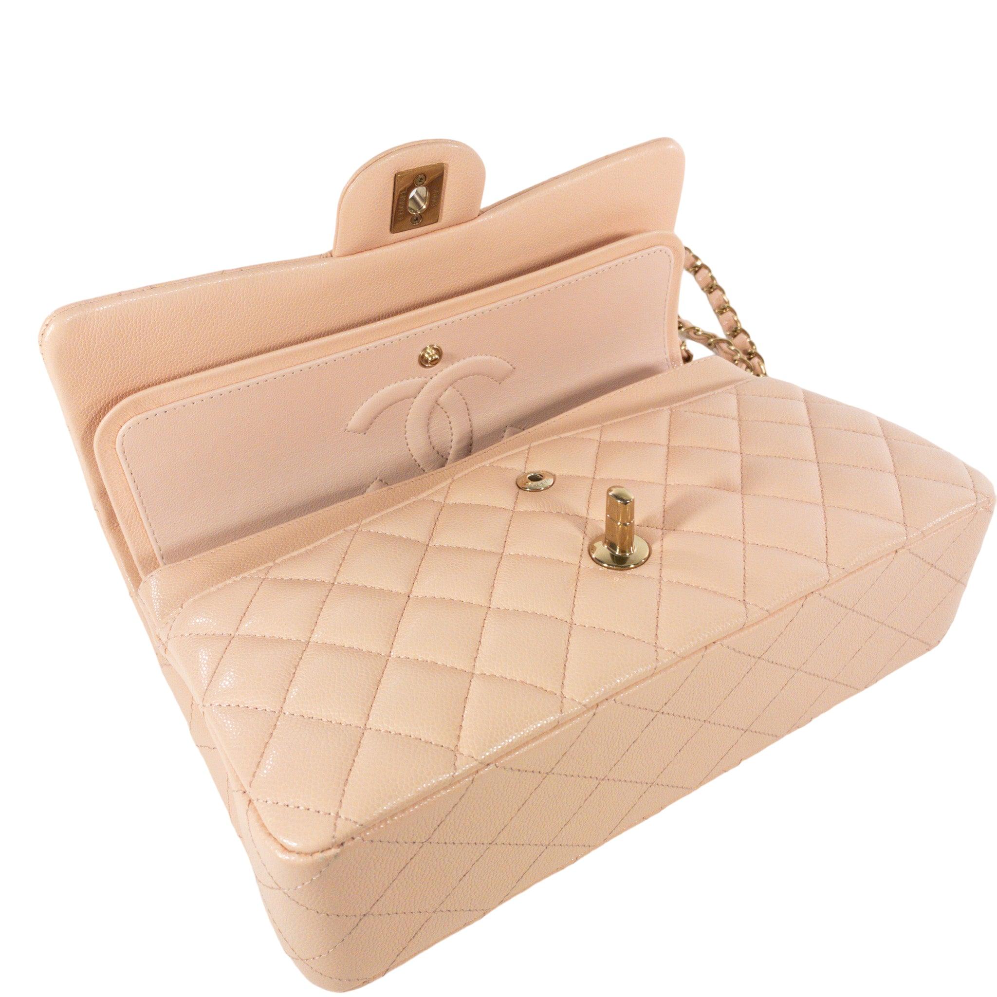 Chanel Peach Caviar Medium Flap GHW Bag In Excellent Condition For Sale In Miami Beach, FL