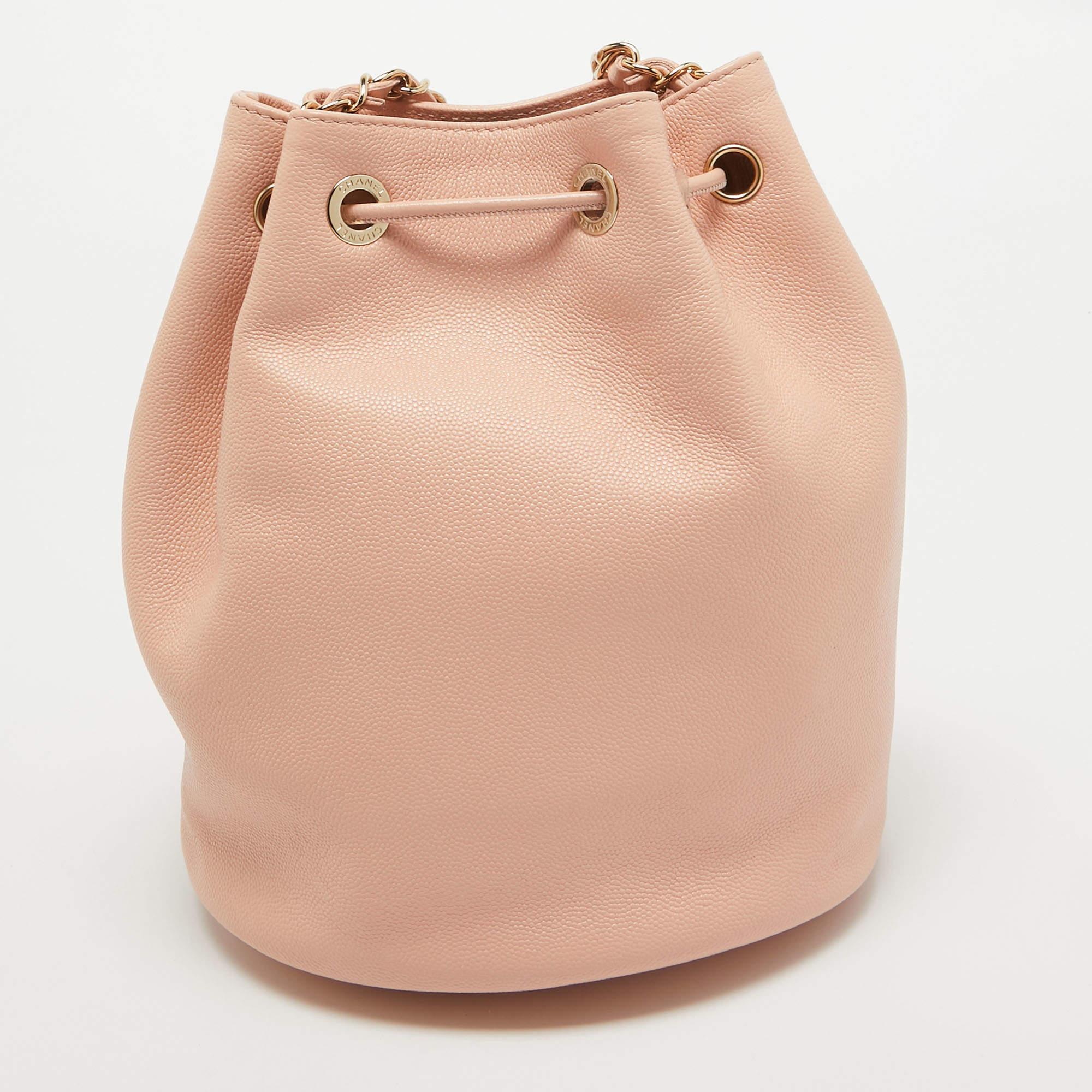 Chanel Peach Leather Logo Studs Deauville Drawstring Bucket Bag In New Condition For Sale In Dubai, Al Qouz 2