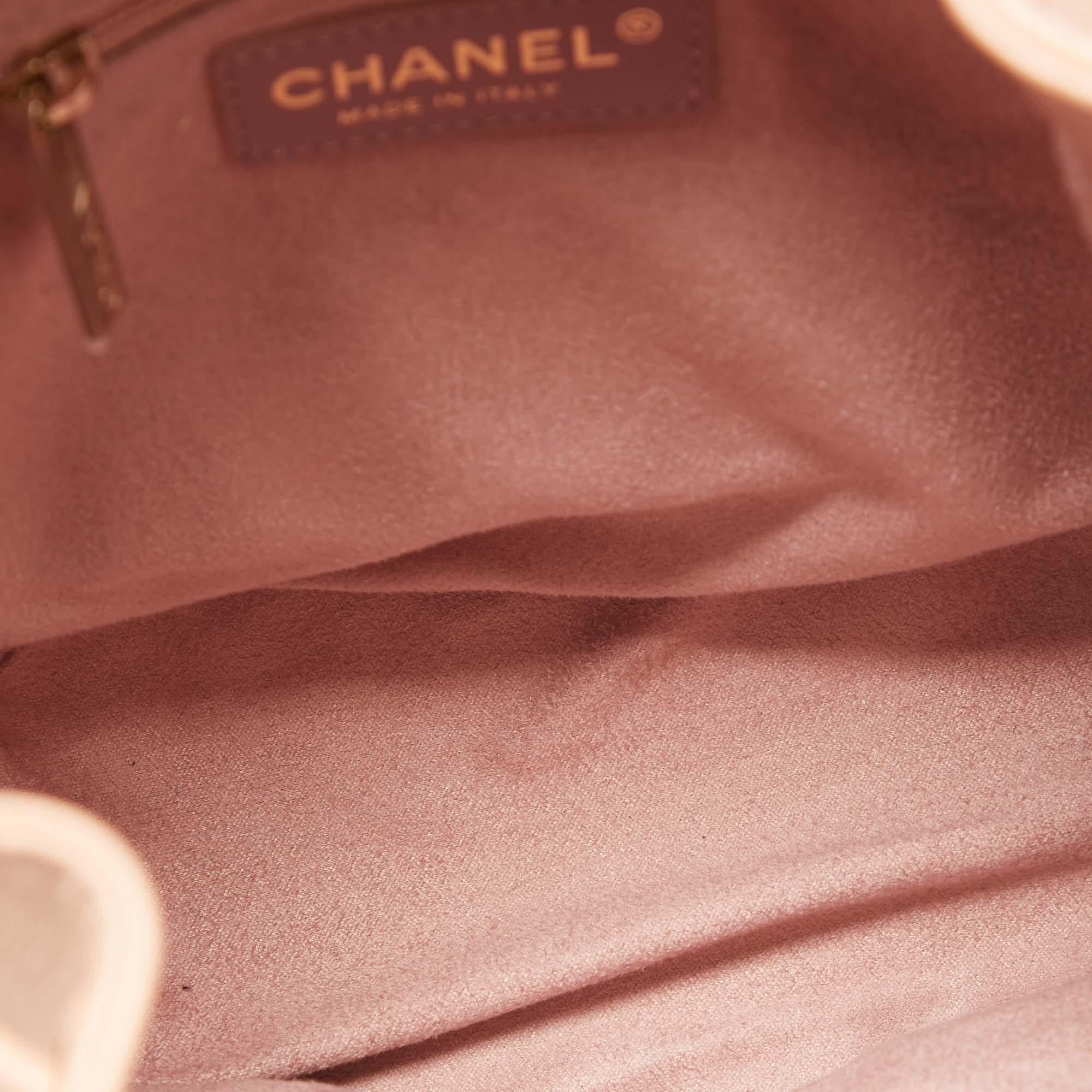 Chanel Peach Leather Logo Studs Deauville Drawstring Bucket Bag For Sale 2