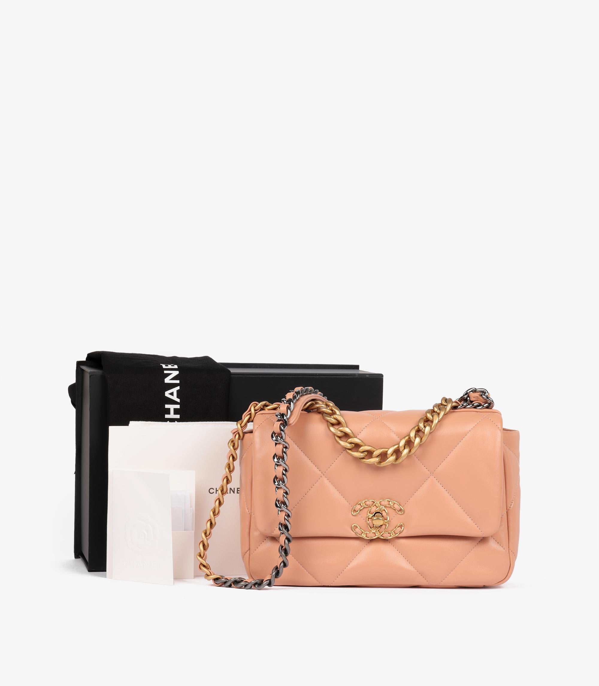 Chanel Pfirsich Gestepptes Ziegenleder Kleine 19 Klappe Tasche im Angebot 6