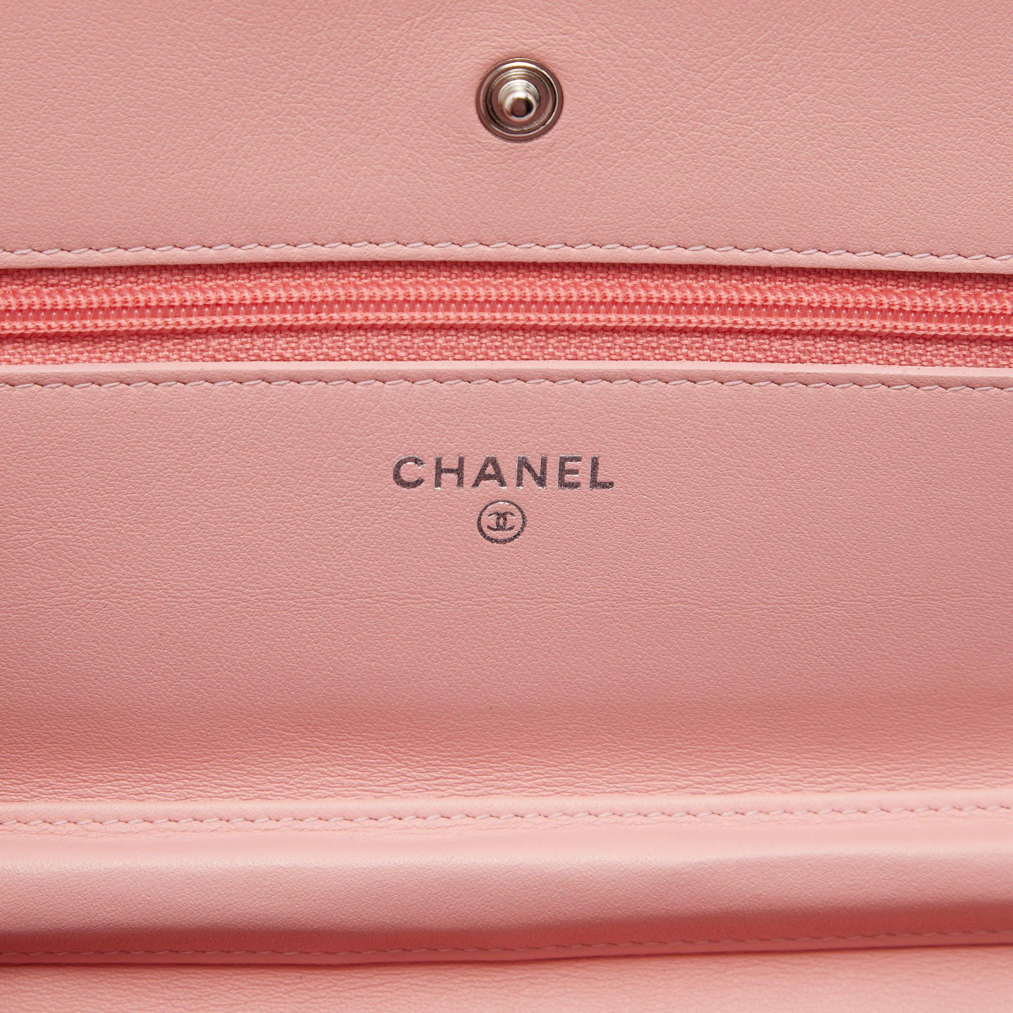 Chanel Peach Quilted Patent Leather CC Wallet on Chain 4