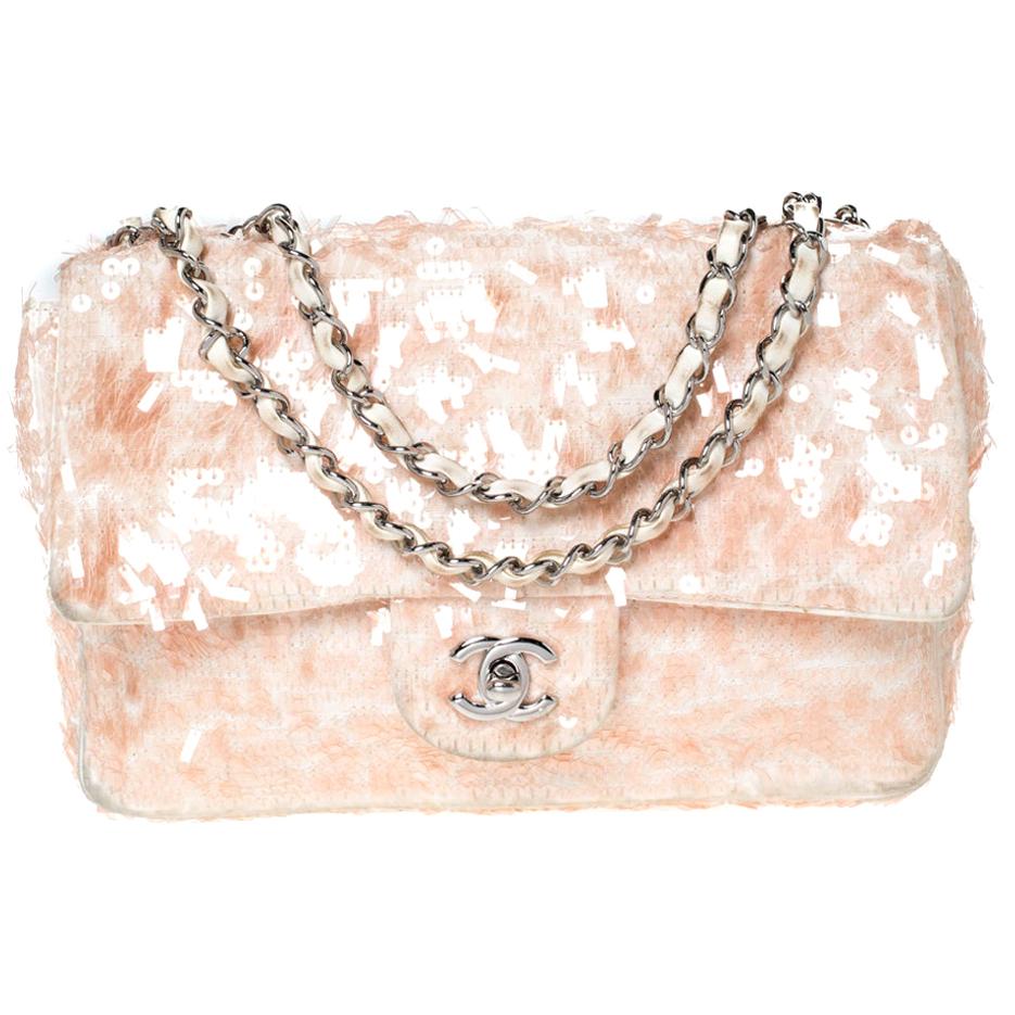 Amazing Chanel Classic single shoulder Flap bag in ecru quilted lambskin,  GHW at 1stDibs