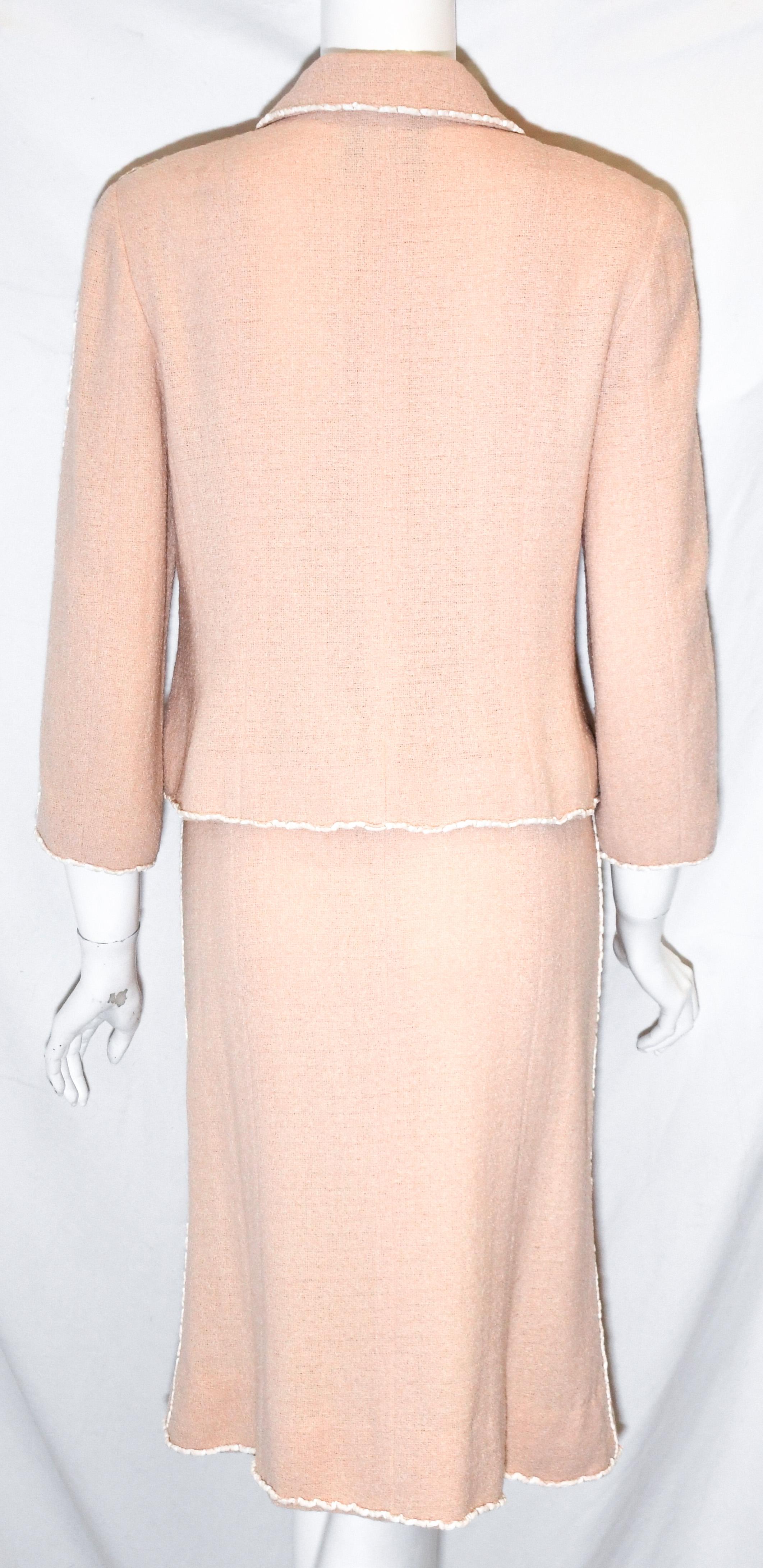 Chanel Peach Wool Blend Skirt Suit with White Trim 36 In Excellent Condition For Sale In Palm Beach, FL