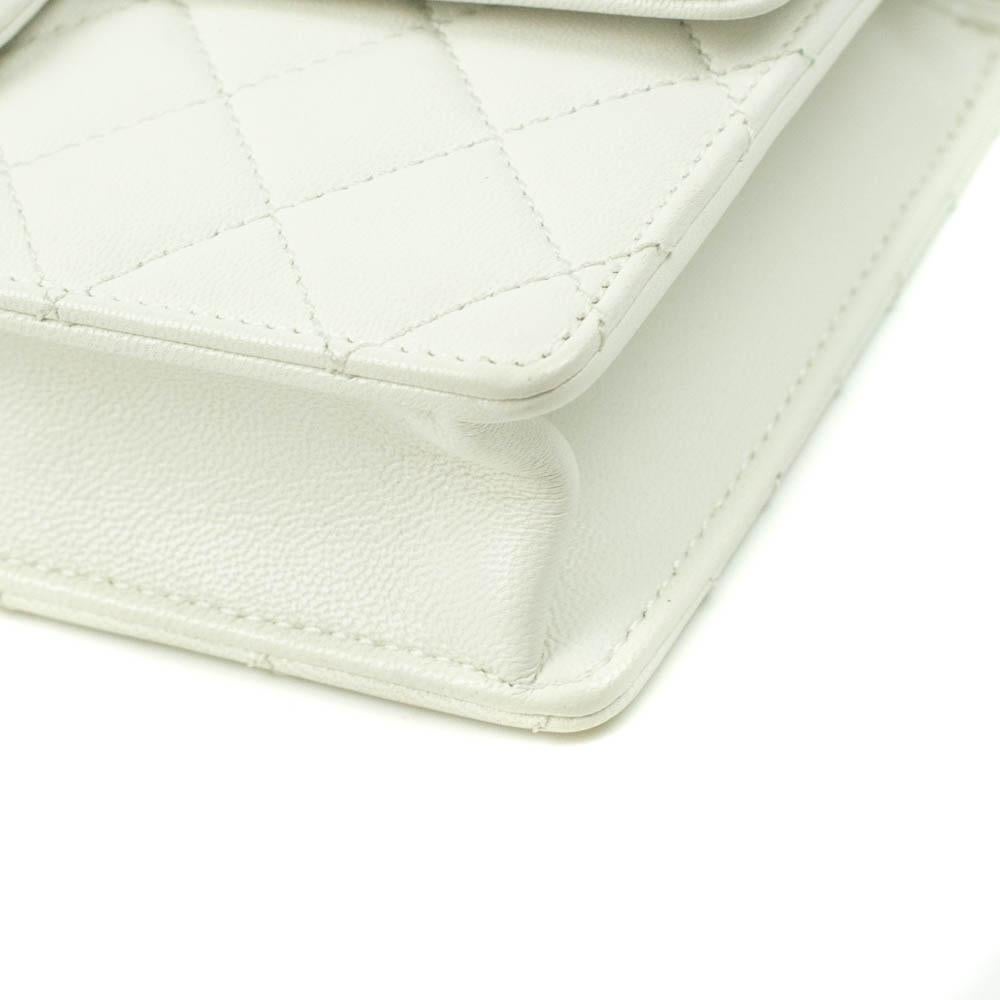 CHANEL, Pear Flap in white leather  7