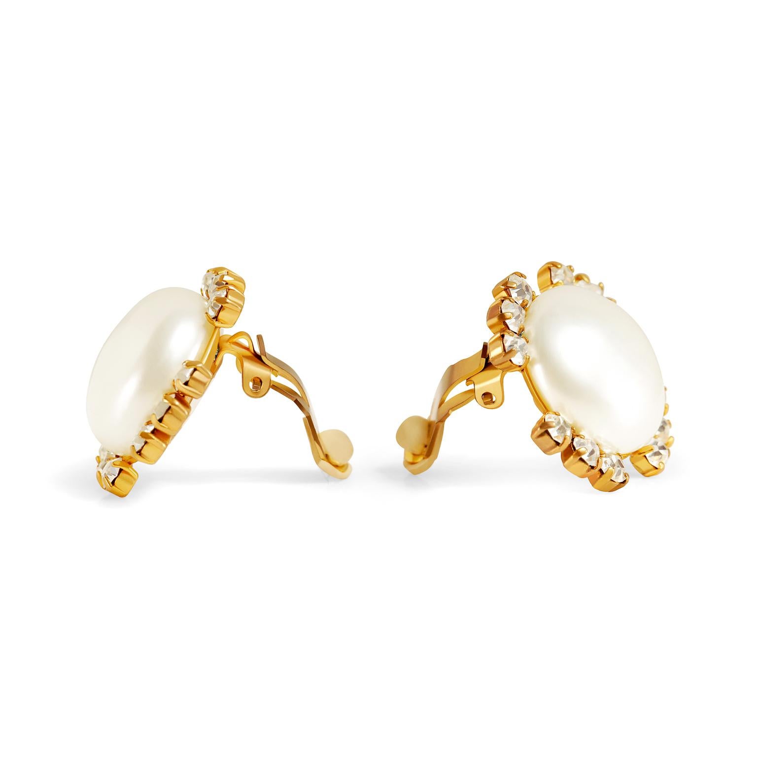 Chanel Pearl and Crystal Clip On Earrings In Good Condition In Palm Beach, FL